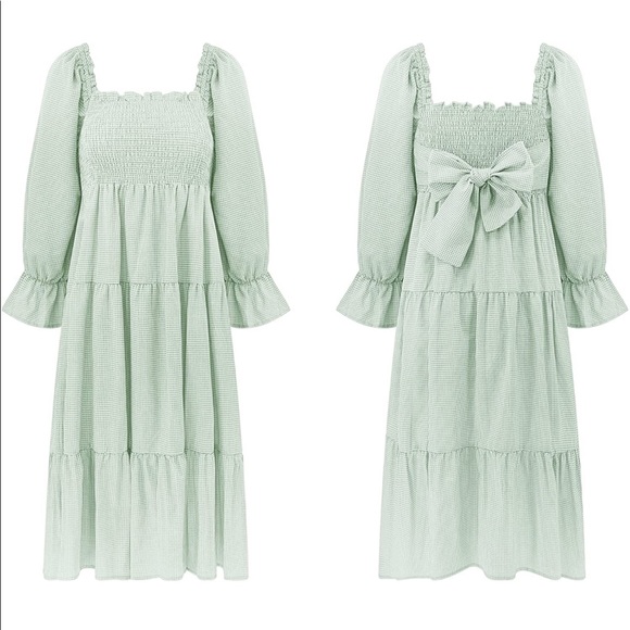 Gingham smocked midi dress - Picture 3 of 3